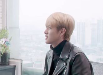 [分享]180403 除了钟爱一个pose 还钟爱同一条裤子的东汉尼